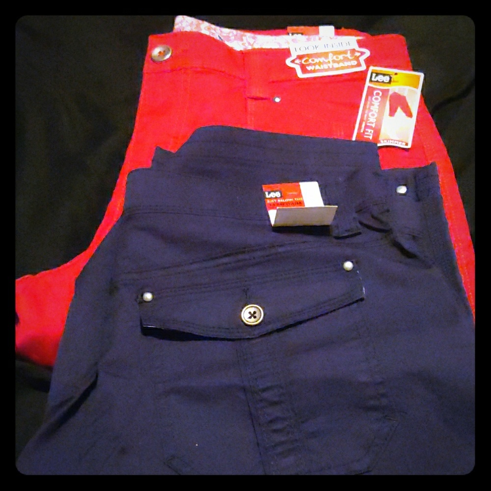 2 pair of Lee's comfort fit size 14 medium capris
